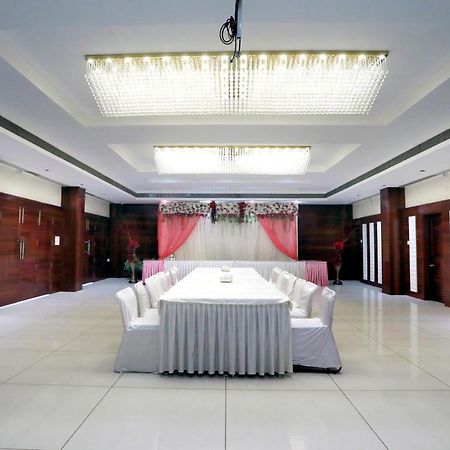 Hotel Shri Khedapati International Dewas Exterior photo
