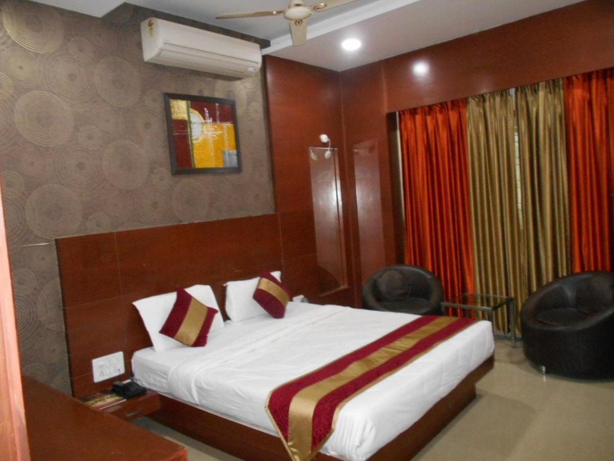 Hotel Shri Khedapati International Dewas Exterior photo