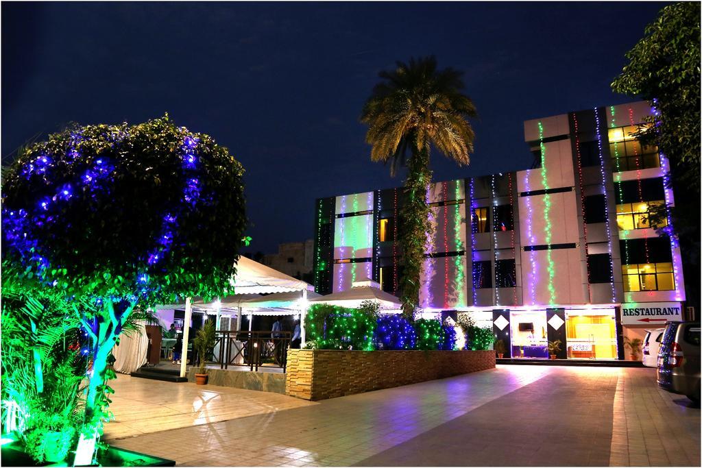 Hotel Shri Khedapati International Dewas Exterior photo