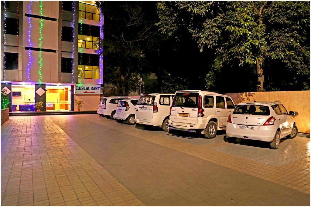 Hotel Shri Khedapati International Dewas Exterior photo