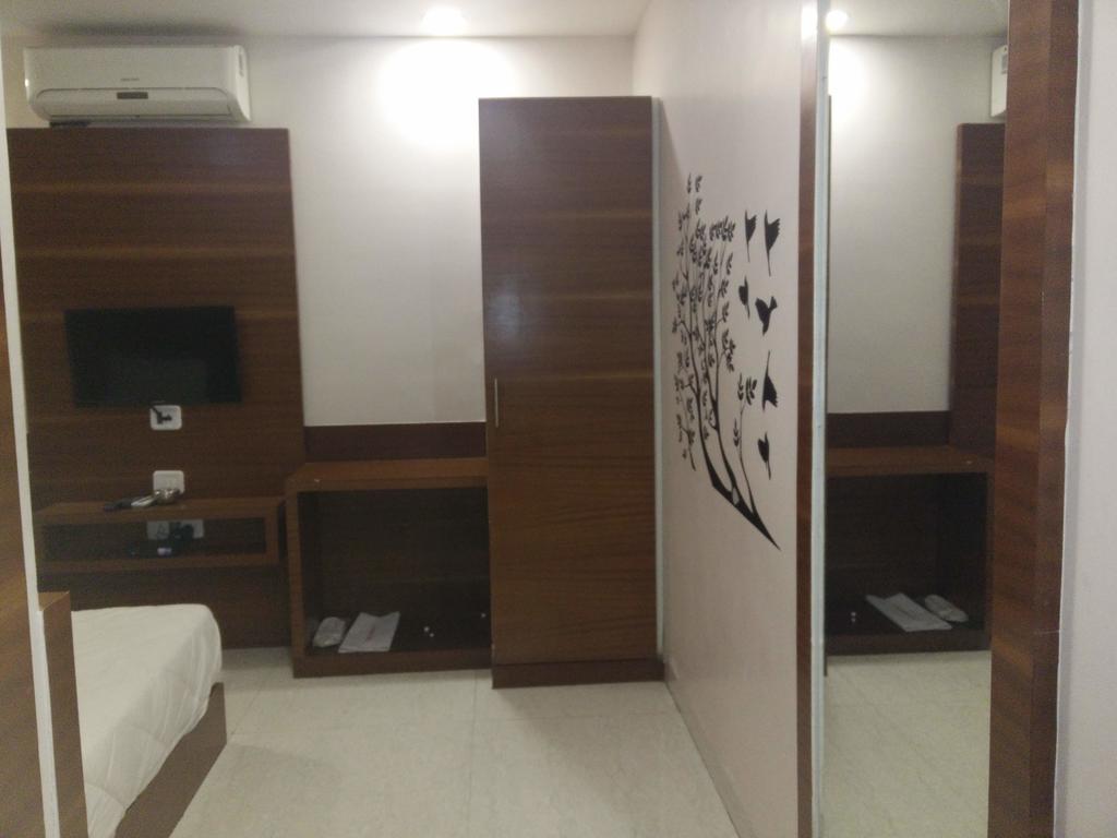 Hotel Shri Khedapati International Dewas Exterior photo