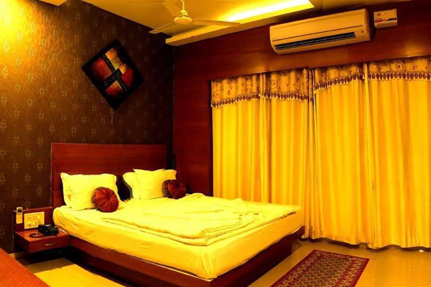 Hotel Shri Khedapati International Dewas Exterior photo