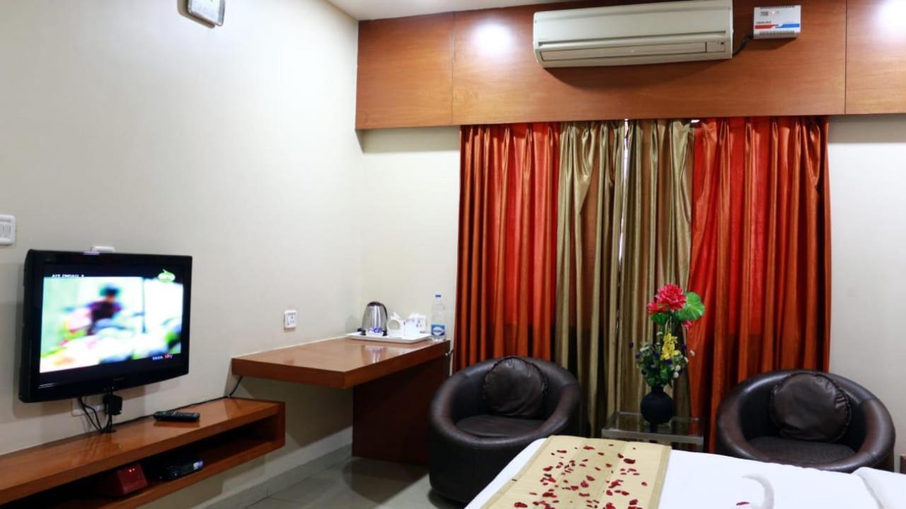 Hotel Shri Khedapati International Dewas Exterior photo